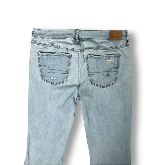American Eagle Low Rise Flare Jeans Sz 12 Light Wash Casual Blue Boho Hippie - Picture 7 of 13